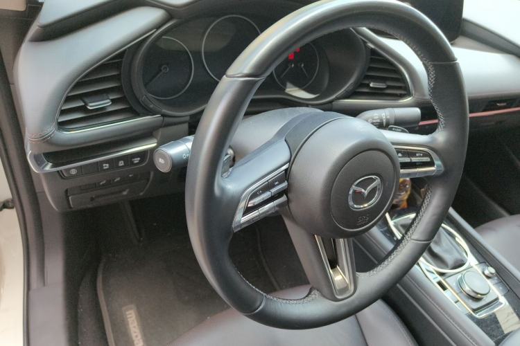 Used Mazda 3 Axela 2023 2.0L Automatic ZhiZhen Edition Steering Wheel