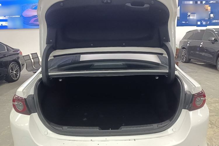 Used Mazda 3 Axela 2023 2.0L Automatic ZhiZhen Edition Trunk