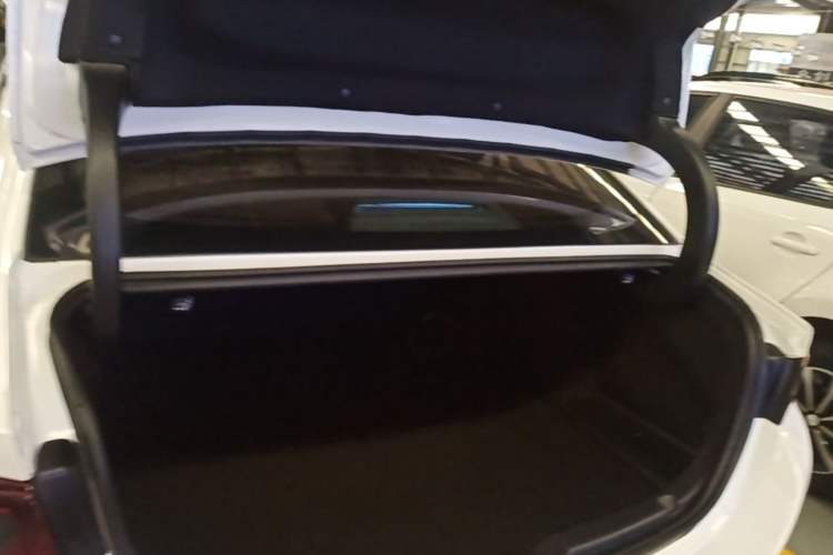 Used Mazda 3 Axela 2023 2.0L Automatic Zhiya Edition Trunk