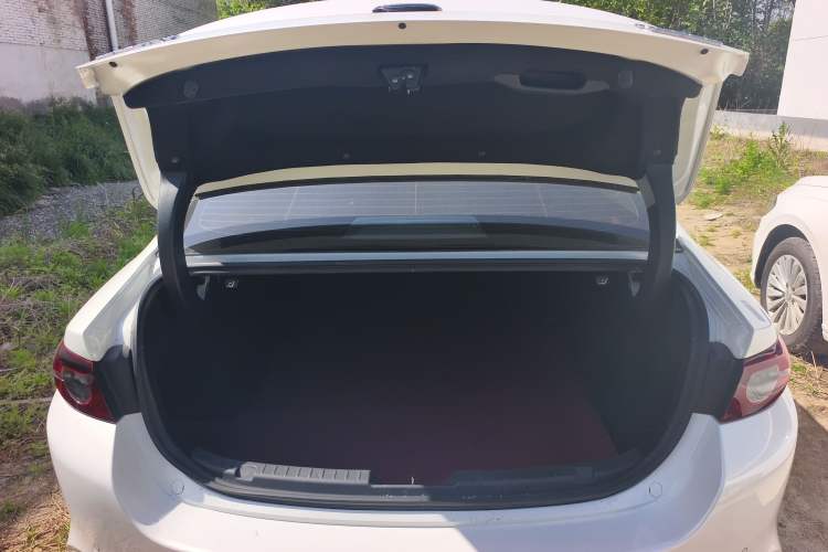 Used Mazda 3 Axela 2023 2.0L Automatic Zhiqing Edition Trunk