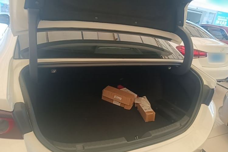 Used Mazda 3 Axela 2023 2.0L Automatic Zhiyao Edition Trunk