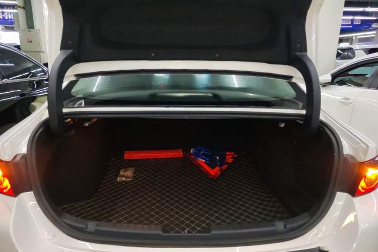 Used Mazda 3 Axela 2023 2.0L Automatic Zhiya Edition Trunk