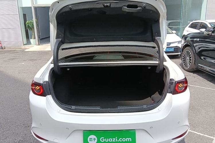Used Mazda 3 Axela 2023 2.0L Automatic ZhiZhen Edition Trunk