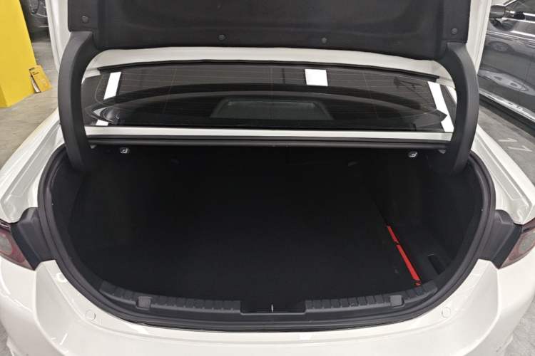 Used Mazda 3 Axela 2023 2.0L Automatic Zhiya Edition Trunk