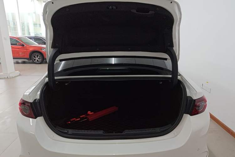 Used Mazda 3 Axela 2023 2.0L Automatic Zhiya Edition Trunk