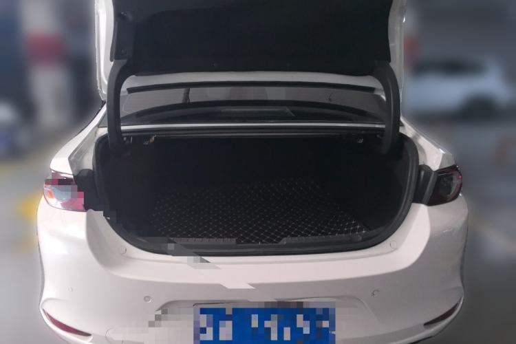 Used Mazda 3 Axela 2023 2.0L Automatic Zhiqing Edition Trunk