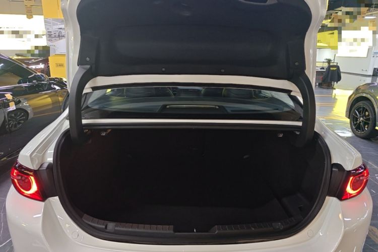 Used Mazda 3 Axela 2023 2.0L Automatic ZhiZhen Edition Trunk