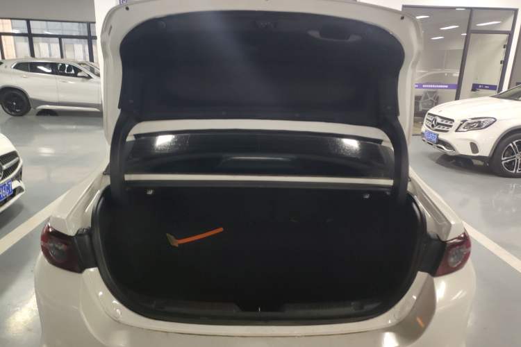 Used Mazda 3 Axela 2023 1.5L Manual ZhiMei Edition Trunk