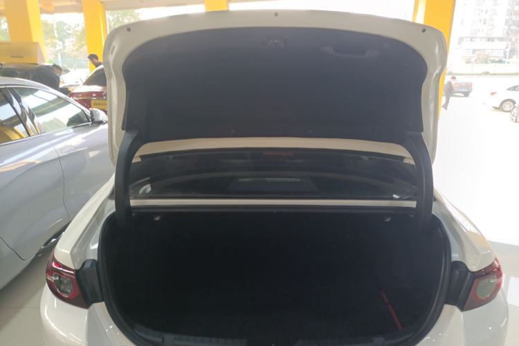 Used Mazda 3 Axela 2023 2.0L Automatic Zhiyao Edition Trunk