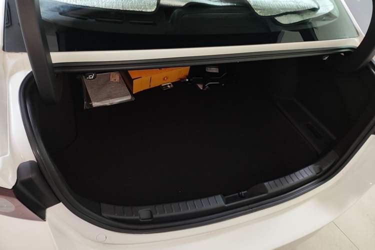 Used Mazda 3 Axela 2023 2.0L Automatic Zhiya Edition Trunk