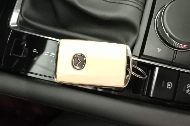 Used Mazda 3 Axela 2023 2.0L Automatic ZhiXuan Edition Vehicle Key