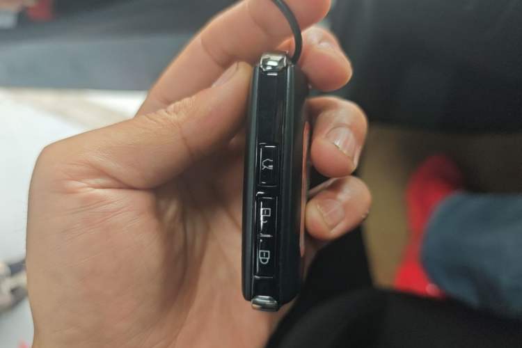Used Mazda 3 Axela 2023 2.0L Automatic Zhiqing Edition Vehicle Key
