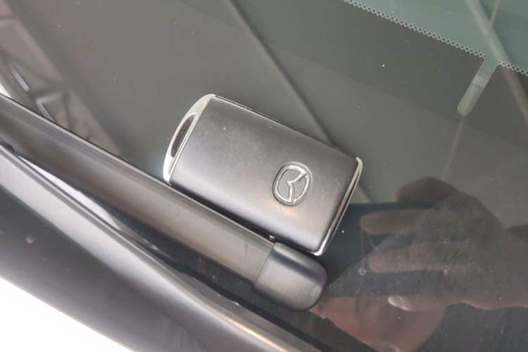 Used Mazda 3 Axela 2023 2.0L Automatic ZhiXuan Edition Vehicle Key