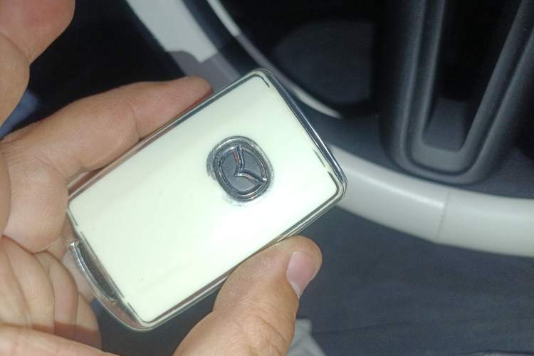 Used Mazda 3 Axela 2023 2.0L Automatic Zhiqing Edition Vehicle Key