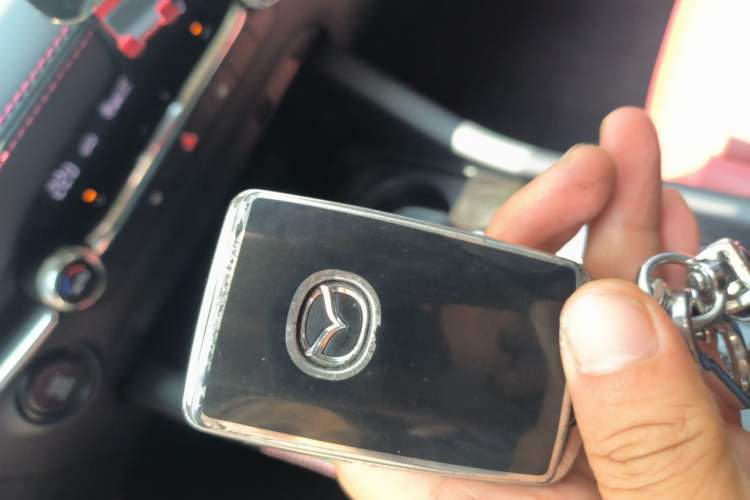 Used Mazda 3 Axela 2023 2.0L Automatic ZhiZhen Edition Vehicle Key