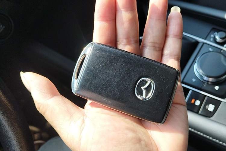 Used Mazda 3 Axela 2023 2.0L Automatic Zhiqing Edition Vehicle Key