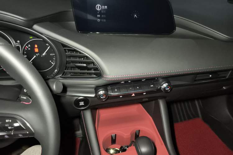 Used Mazda 3 Axela 2025 Model, 2.0L Automatic, Quality Excellence Edition Audio And AC Panel