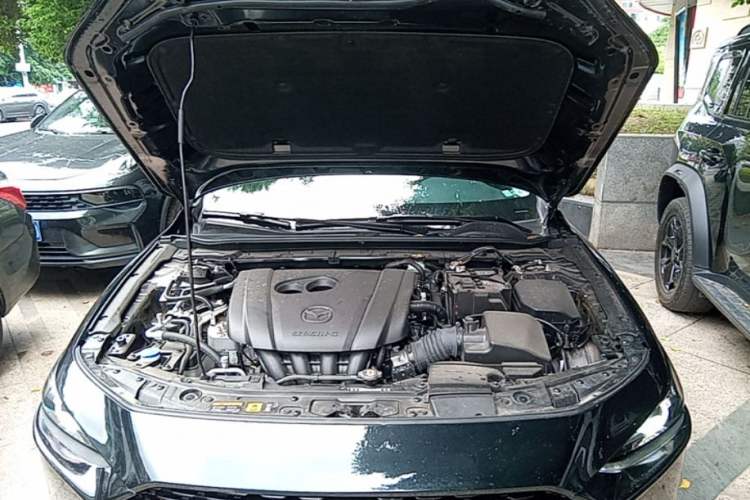 Used Mazda 3 Axela 2025 Model, 2.0L Automatic, Quality Excellence Edition Engine Bay