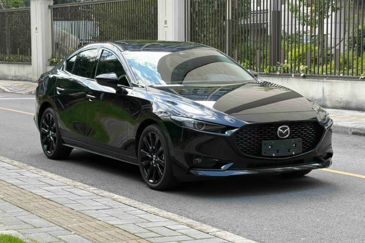 Used Mazda 3 Axela 2025 Model, 2.0L Automatic, Quality Excellence Edition Exterior 3