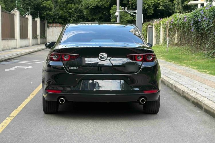 Used Mazda 3 Axela 2025 Model, 2.0L Automatic, Quality Excellence Edition Exterior 6