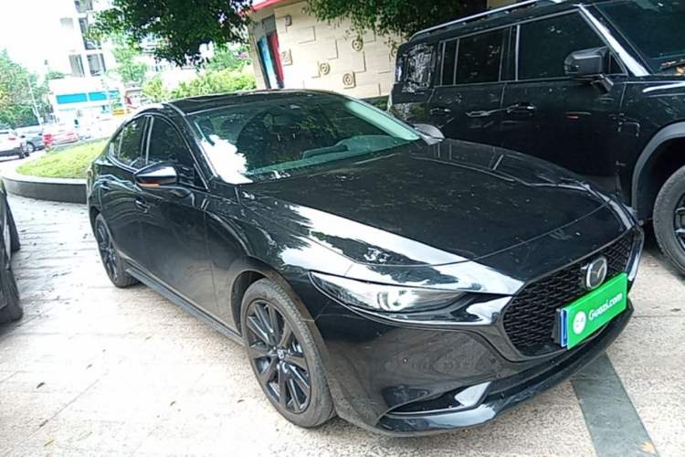 Used Mazda 3 Axela 2025 Model, 2.0L Automatic, Quality Excellence Edition Front Right 45 Deg