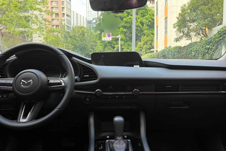 Used Mazda 3 Axela 2025 Model, 2.0L Automatic, Quality Excellence Edition Interior 6