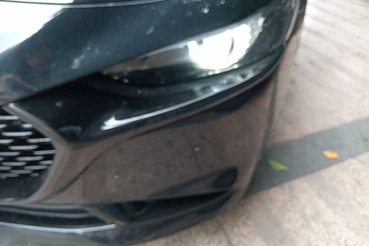 Used Mazda 3 Axela 2025 Model, 2.0L Automatic, Quality Excellence Edition Left Front Headlight