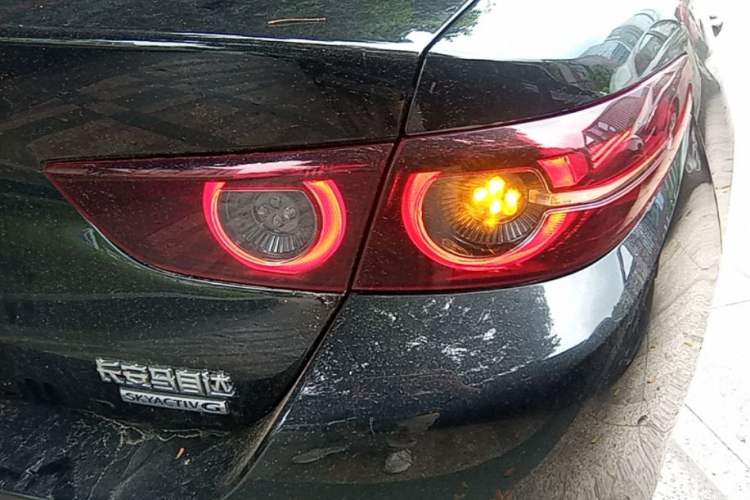 Used Mazda 3 Axela 2025 Model, 2.0L Automatic, Quality Excellence Edition Right Rear Taillight
