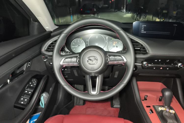 Used Mazda 3 Axela 2025 Model, 2.0L Automatic, Quality Excellence Edition Steering Wheel