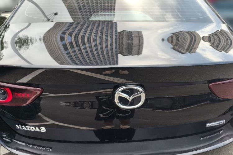 Used Mazda 3 Axela 2025 Model, 2.0L Automatic, Quality Power Edition Trunk