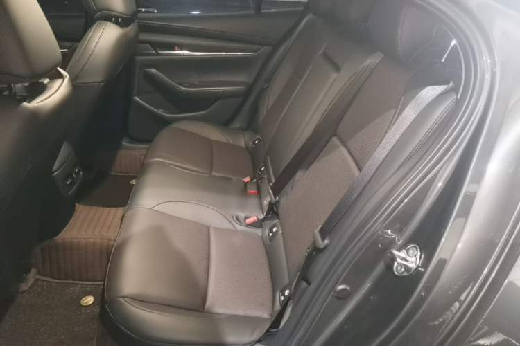 Used Mazda 3 Axela 2025 Model, 2.0L Automatic, Quality Excellence Edition Left Rear Seat