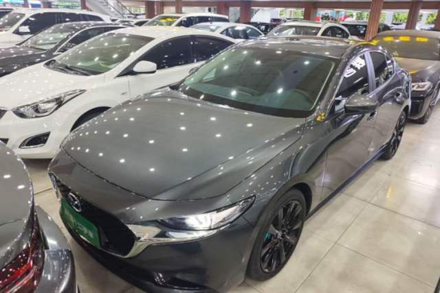 Used Mazda 3 Axela 2025 Model, 2.0L Automatic, Quality Glory Edition