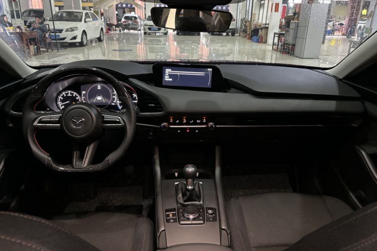 Used Mazda 3 Axela 2025 Model, 1.5L Manual, Quality Beauty Edition Interior 1