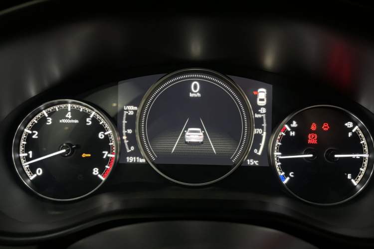 Used Mazda 3 Axela 2025 Model, 1.5L Manual, Quality Beauty Edition Odometer Close Up