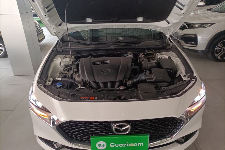Used Mazda 3 Axela 2025 Model, 2.0L Automatic, Quality Glamour Edition Engine Bay