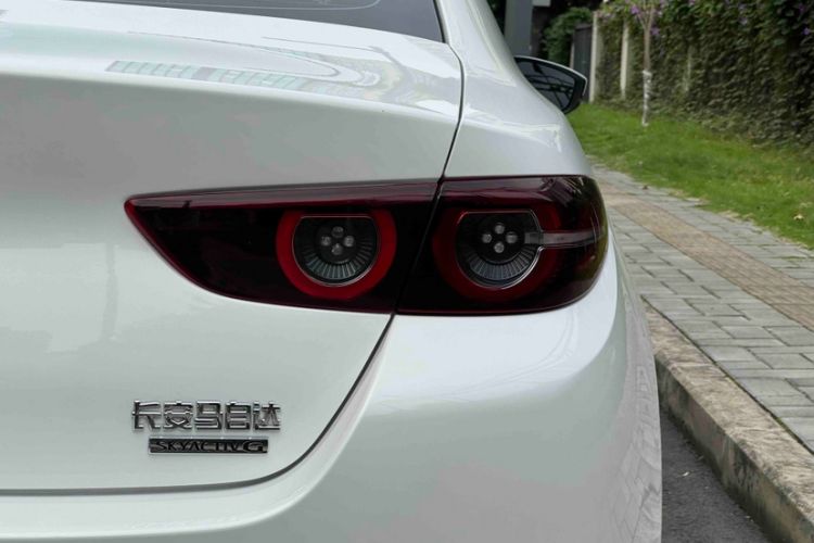Used Mazda 3 Axela 2025 Model, 2.0L Automatic, Quality Excellence Edition Exterior 6