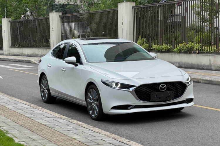Used Mazda 3 Axela 2025 Model, 2.0L Automatic, Quality Excellence Edition Exterior 7