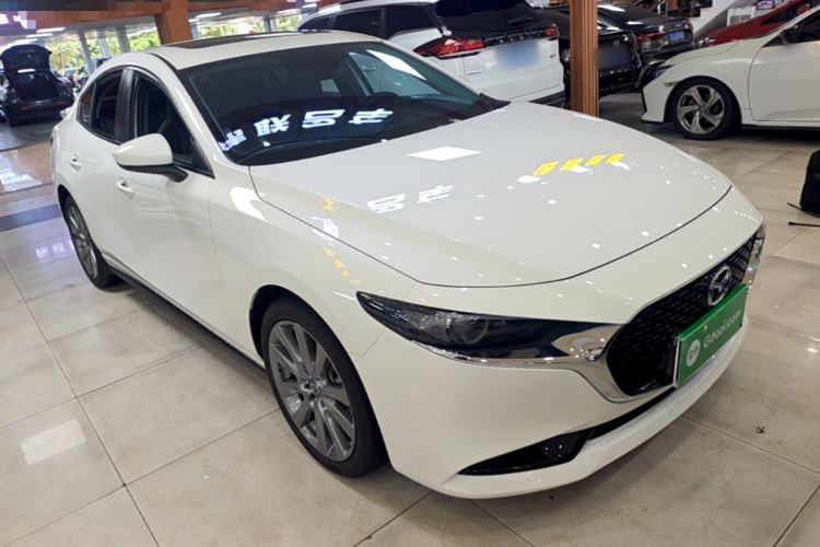 Used Mazda 3 Axela 2025 Model, 2.0L Automatic, Quality Glory Edition Front Right 45 Deg