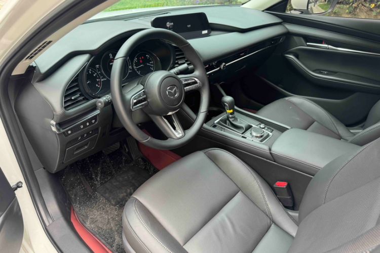 Used Mazda 3 Axela 2025 Model, 2.0L Automatic, Quality Excellence Edition Interior 2