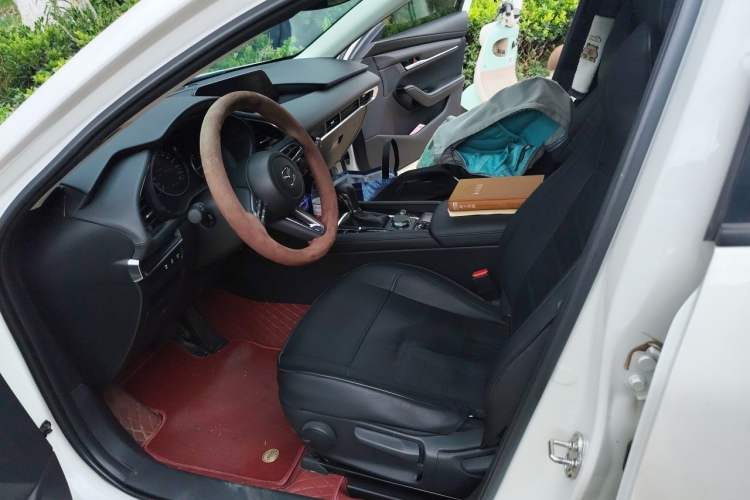Used Mazda 3 Axela 2025 Model, 2.0L Automatic, Quality Glamour Edition Left Front Seat