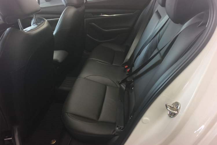 Used Mazda 3 Axela 2025 Model, 2.0L Automatic, Quality Excellence Edition Left Rear Seat