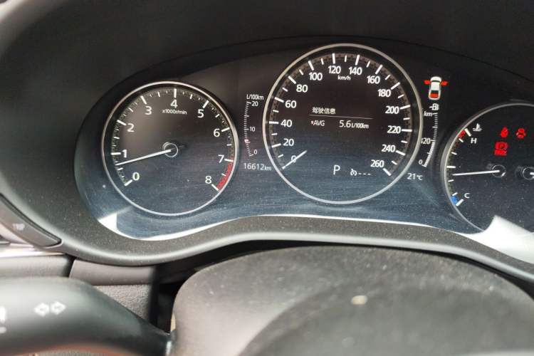 Used Mazda 3 Axela 2025 Model, 2.0L Automatic, Quality Glamour Edition Odometer Close Up