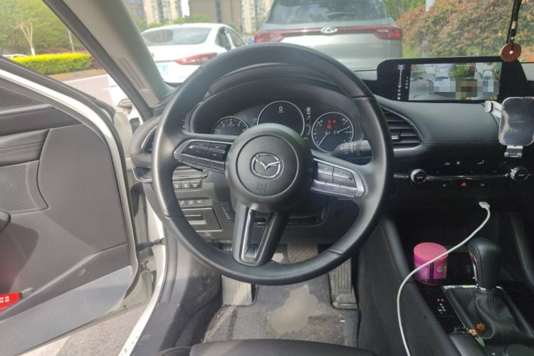Used Mazda 3 Axela 2025 Model, 2.0L Automatic, Quality Excellence Edition Steering Wheel