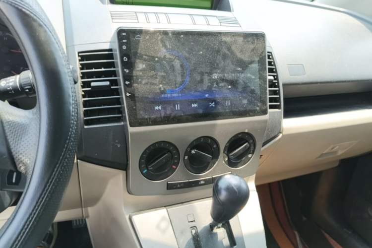 Used Mazda 5 2008 2.0 Automatic Comfort Edition Audio And AC Panel