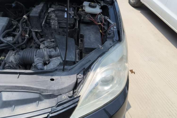 Used Mazda 5 2008 2.0 Automatic Comfort Edition Engine Bay Left