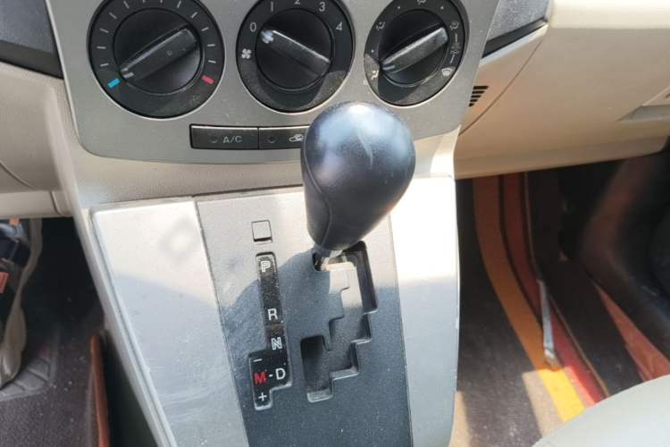 Used Mazda 5 2008 2.0 Automatic Comfort Edition Gear Lever