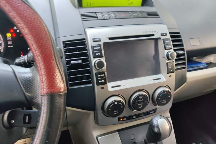 Used Mazda 5 2008 2.0 Automatic Luxury Edition Audio And AC Panel