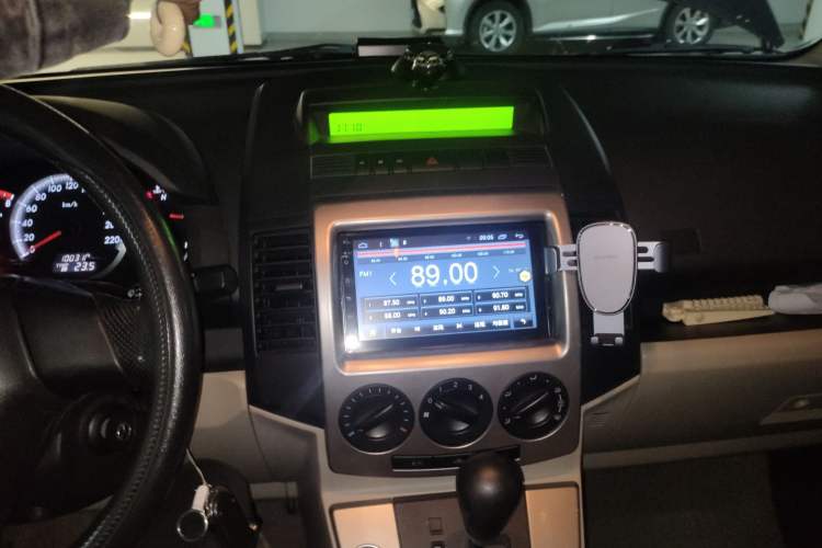 Used Mazda 5 2008 2.0 Automatic Comfort Edition Audio And AC Panel