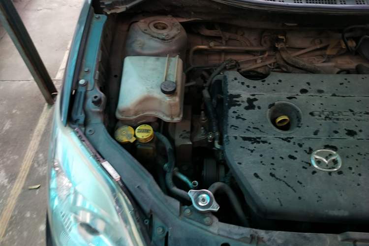 Used Mazda 5 2008 2.0 Manual Comfort Version Engine Bay Right