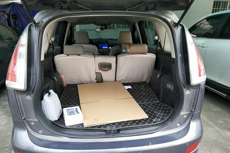 Used Mazda 5 2008 2.0 Manual Comfort Version Trunk